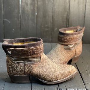 SOLD Size 11.5, Upcycled Justin boots
